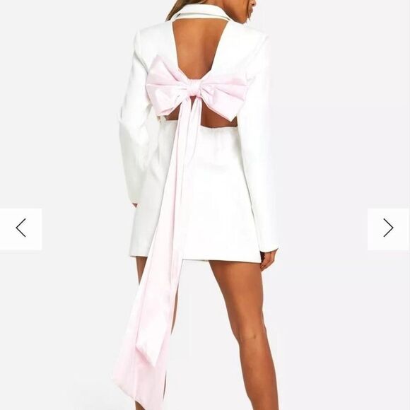 I am the Present Blazer Dress by Yaylee Large Back Pink Bow White Mini Dress SzS - Picture 14 of 16